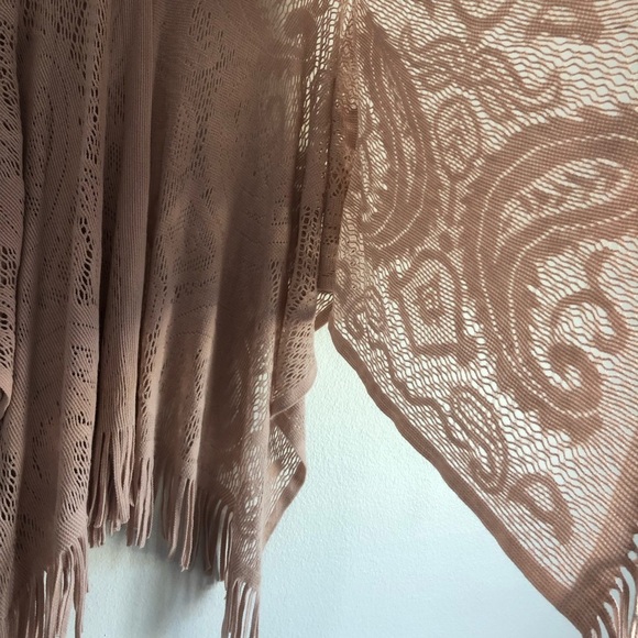 Woolworths delicate crochet lace fringe shawl open cardigan blush pink OS - Picture 4 of 7